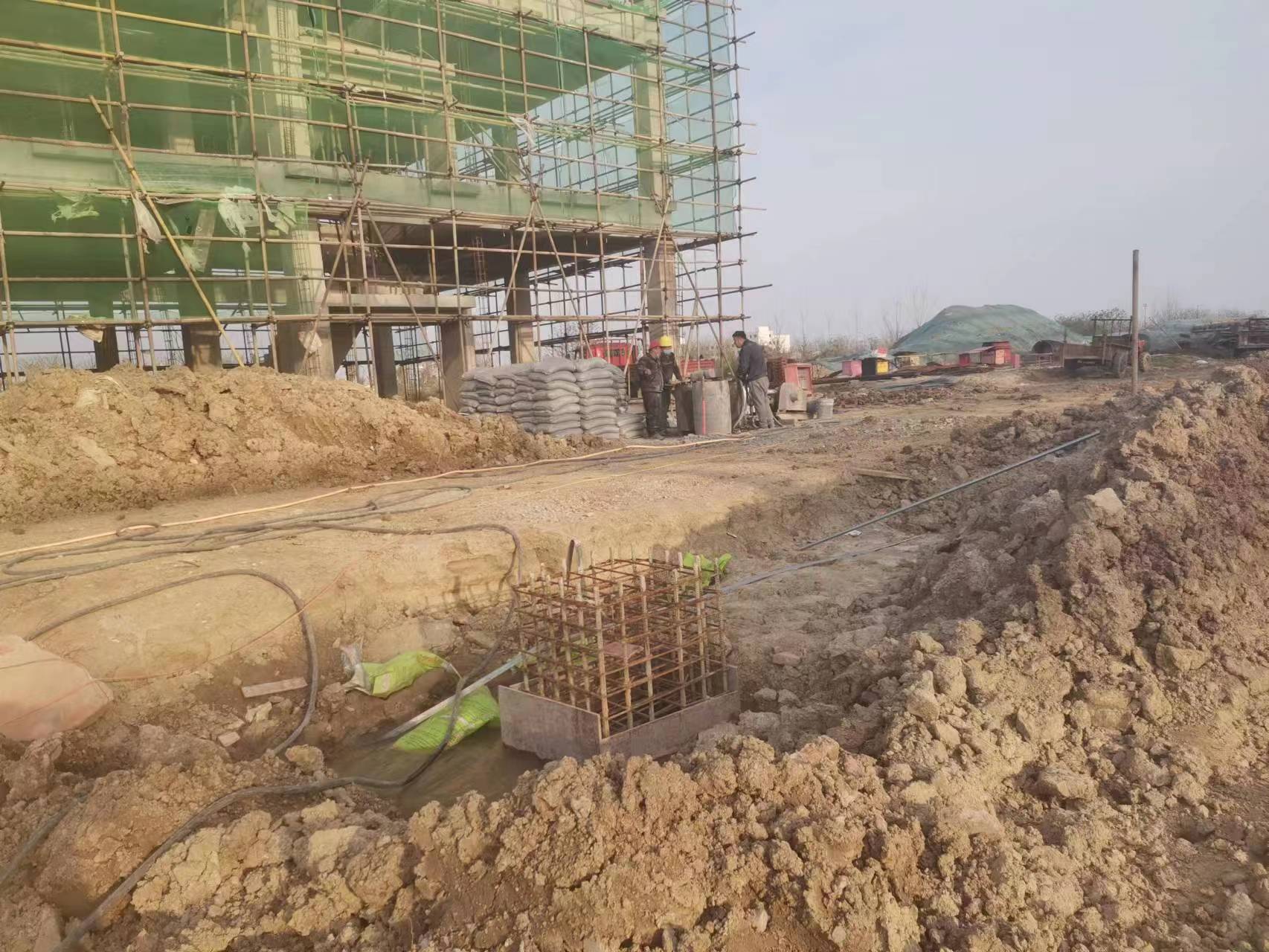 鄄城当桥梁出现裂缝的时候应该及时加固修补